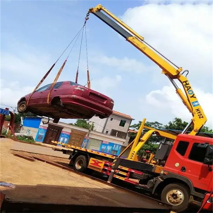 涡阳县吊车吊汽车的正确方法